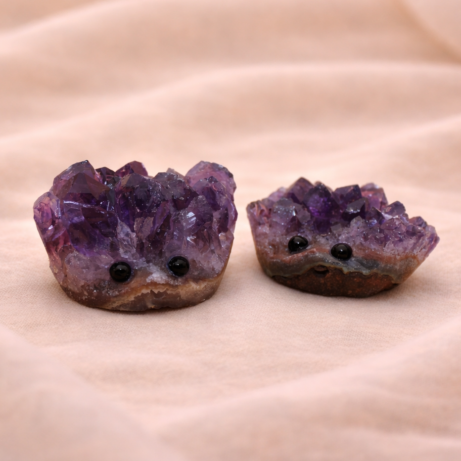 Amethyst Igel – Handgefertigter Kristalligel aus Amethyst-Cluster