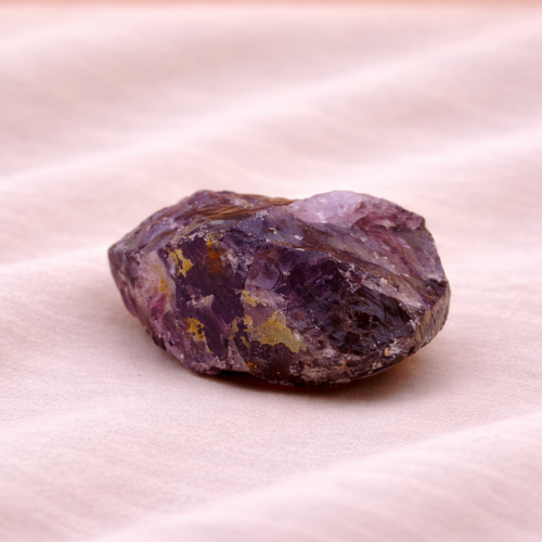 Amethyst Rohstein dunkel – Natürliche Schönheit & spirituelle Klarheit