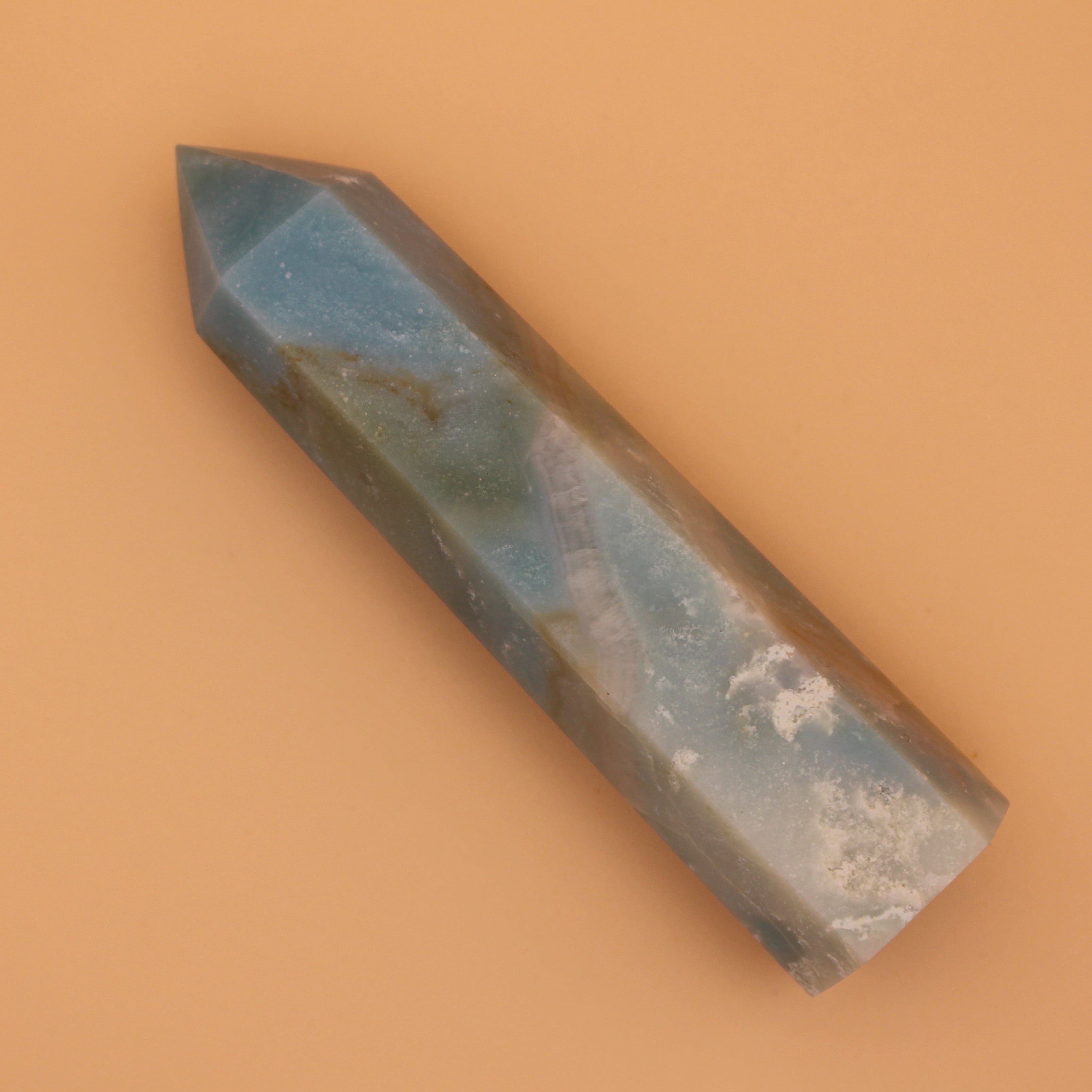 Caribbean Calcite Turm – Beruhigende Ozeanenergie & spirituelle Klarheit