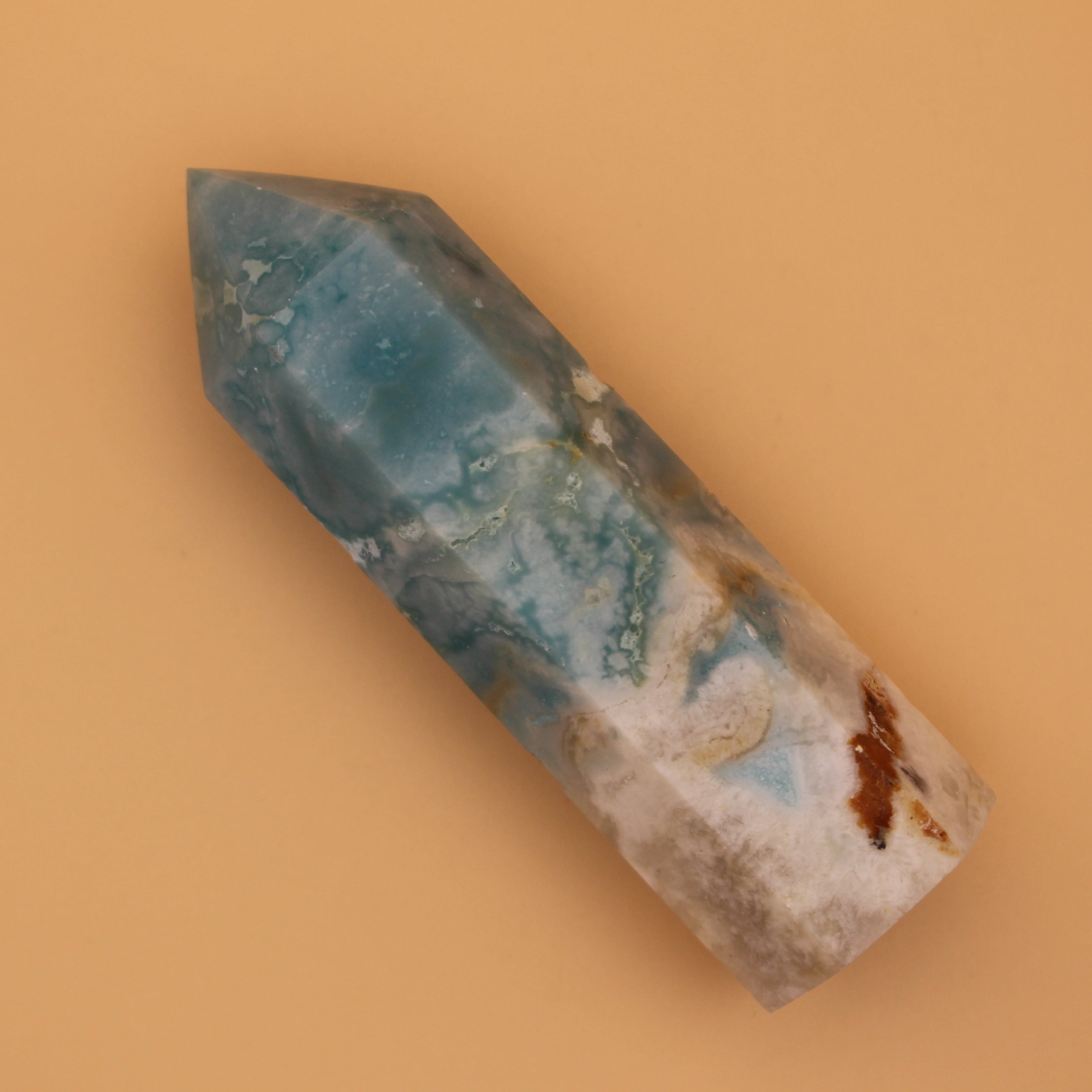 Caribbean Calcite Turm – Beruhigende Ozeanenergie & spirituelle Klarheit