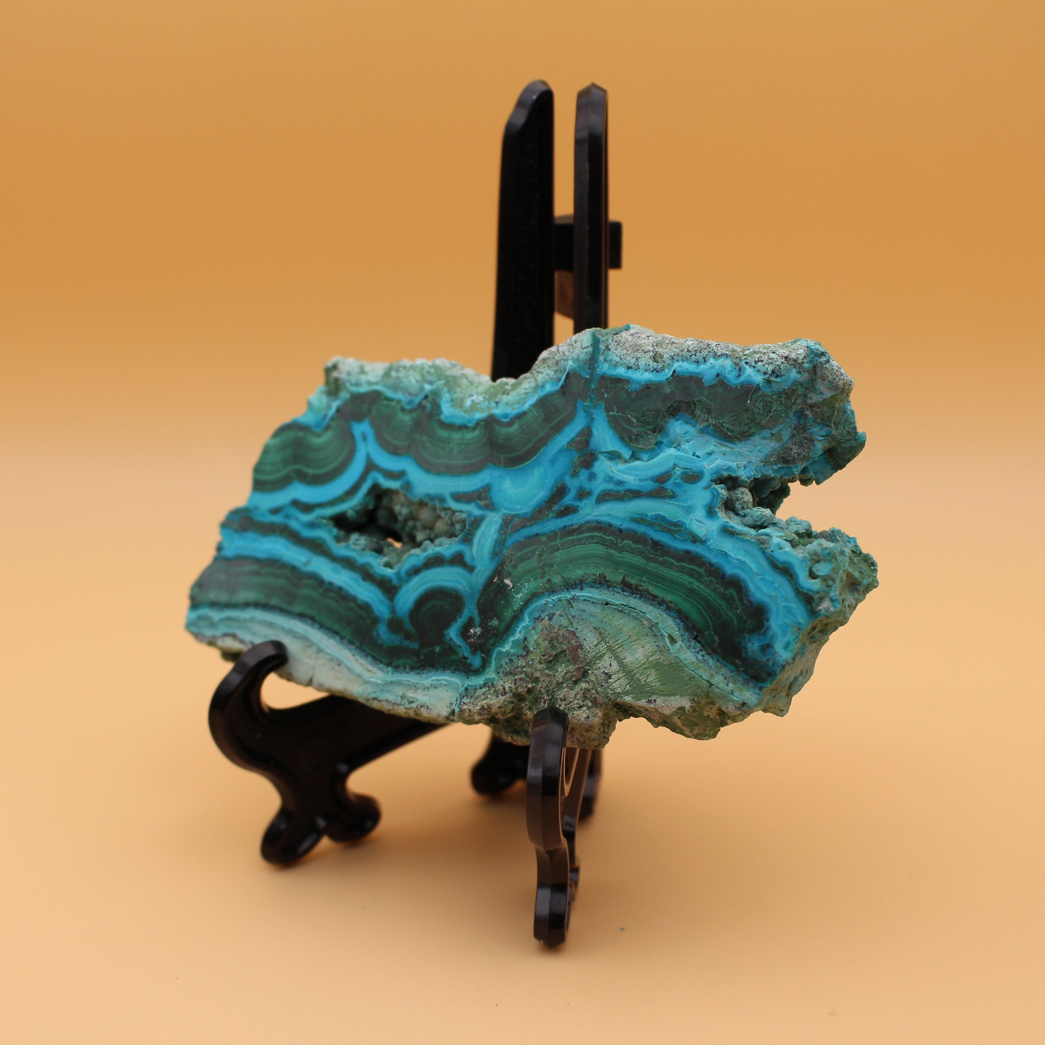 Chrysocolla Platte – Türkisgrüne Kunstwerke & energetische Balance