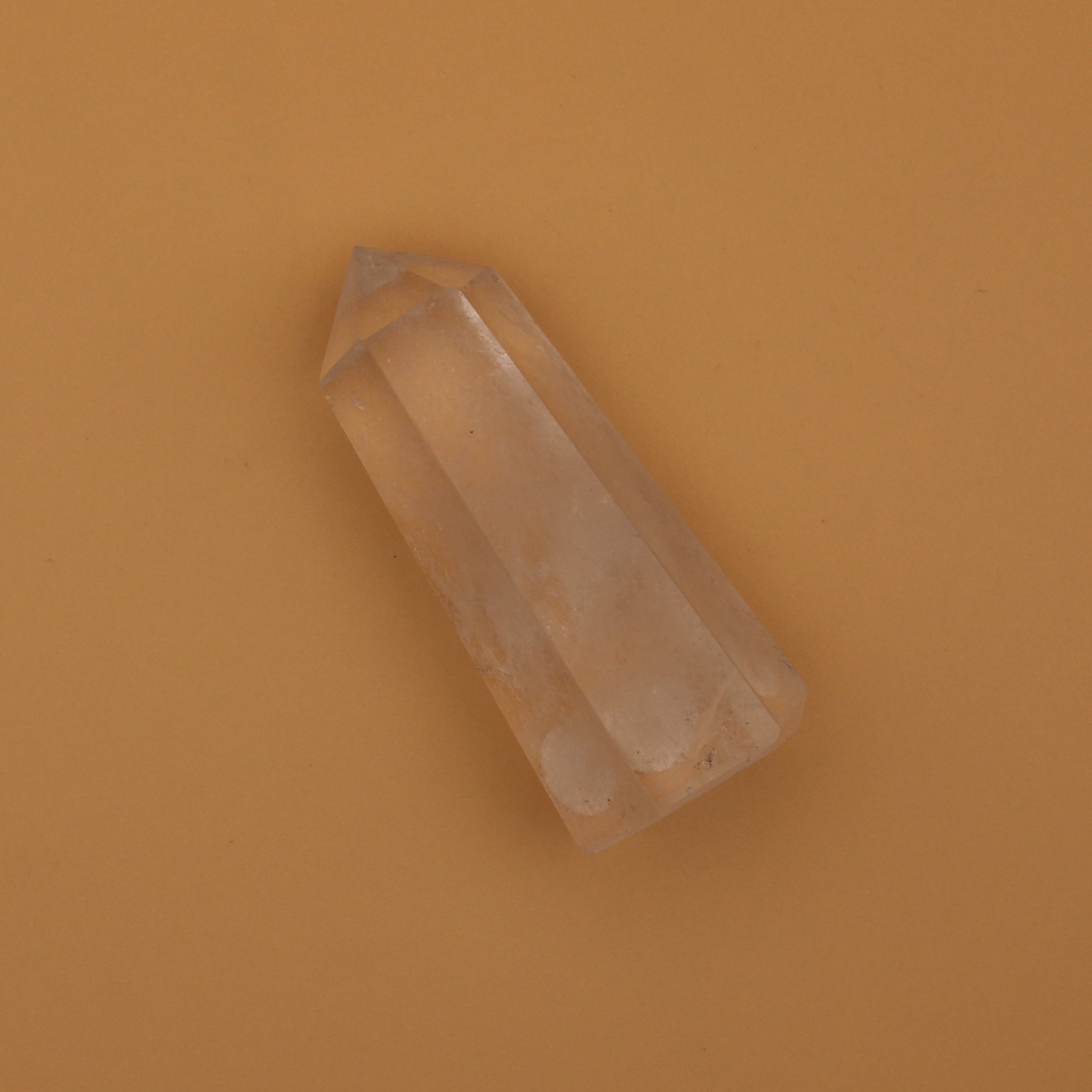 Clear Quartz Turm – Meisterkristall für Klarheit & Energieverstärkung