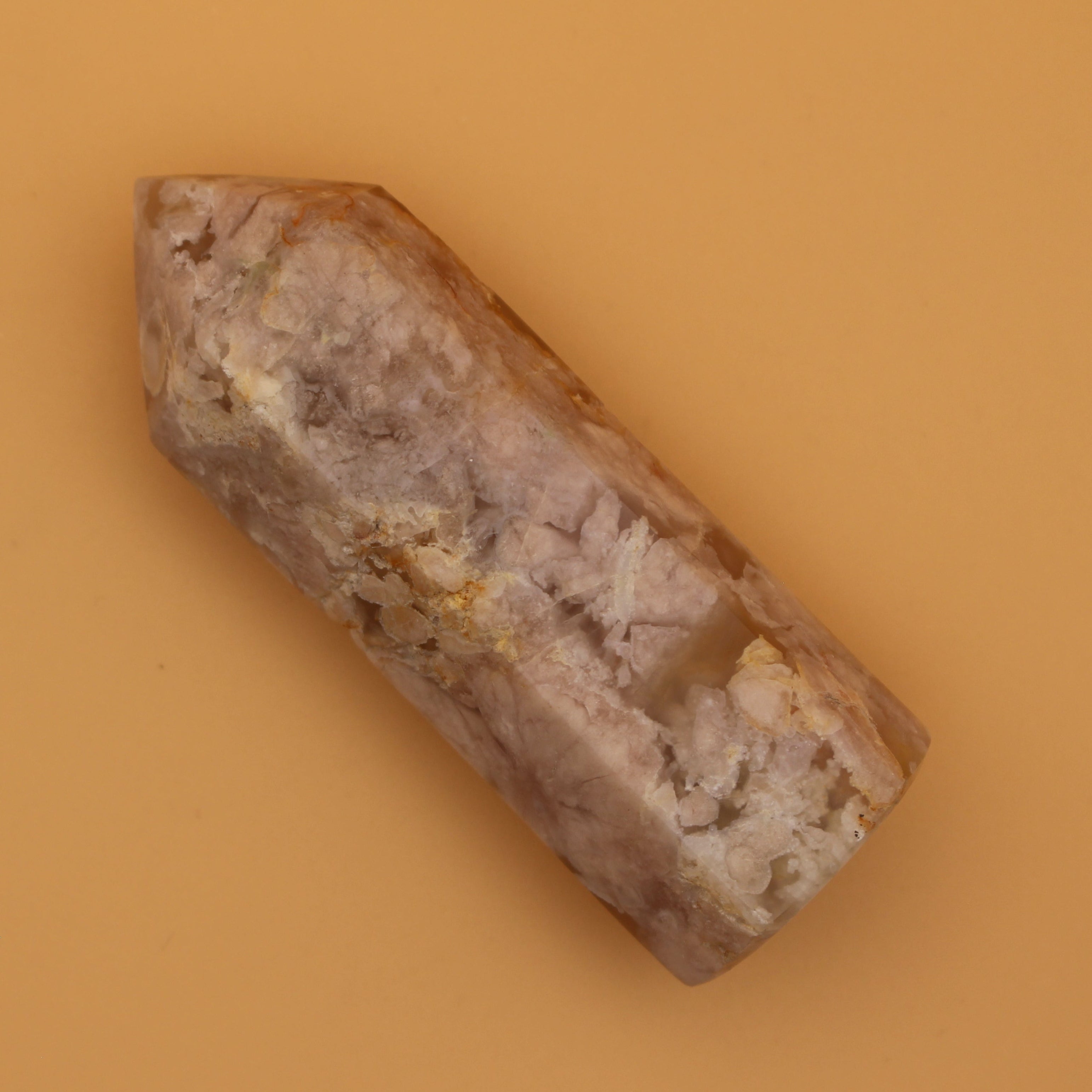 Flower Agate Turm – Sanfte Blütenenergie & emotionale Verankerung