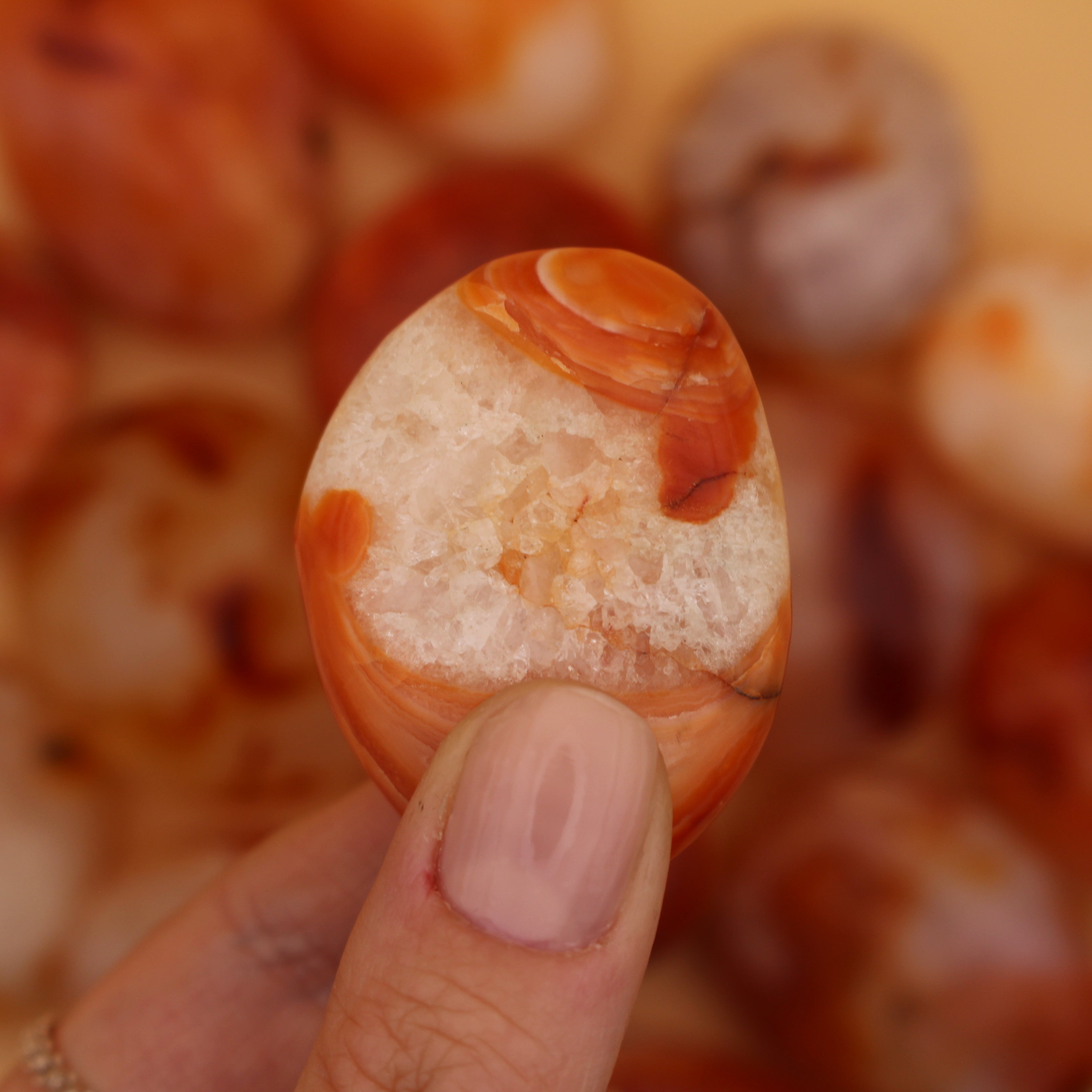 Karneol Palmstein – Lebenskraft, Kreativität & energetische Erdung