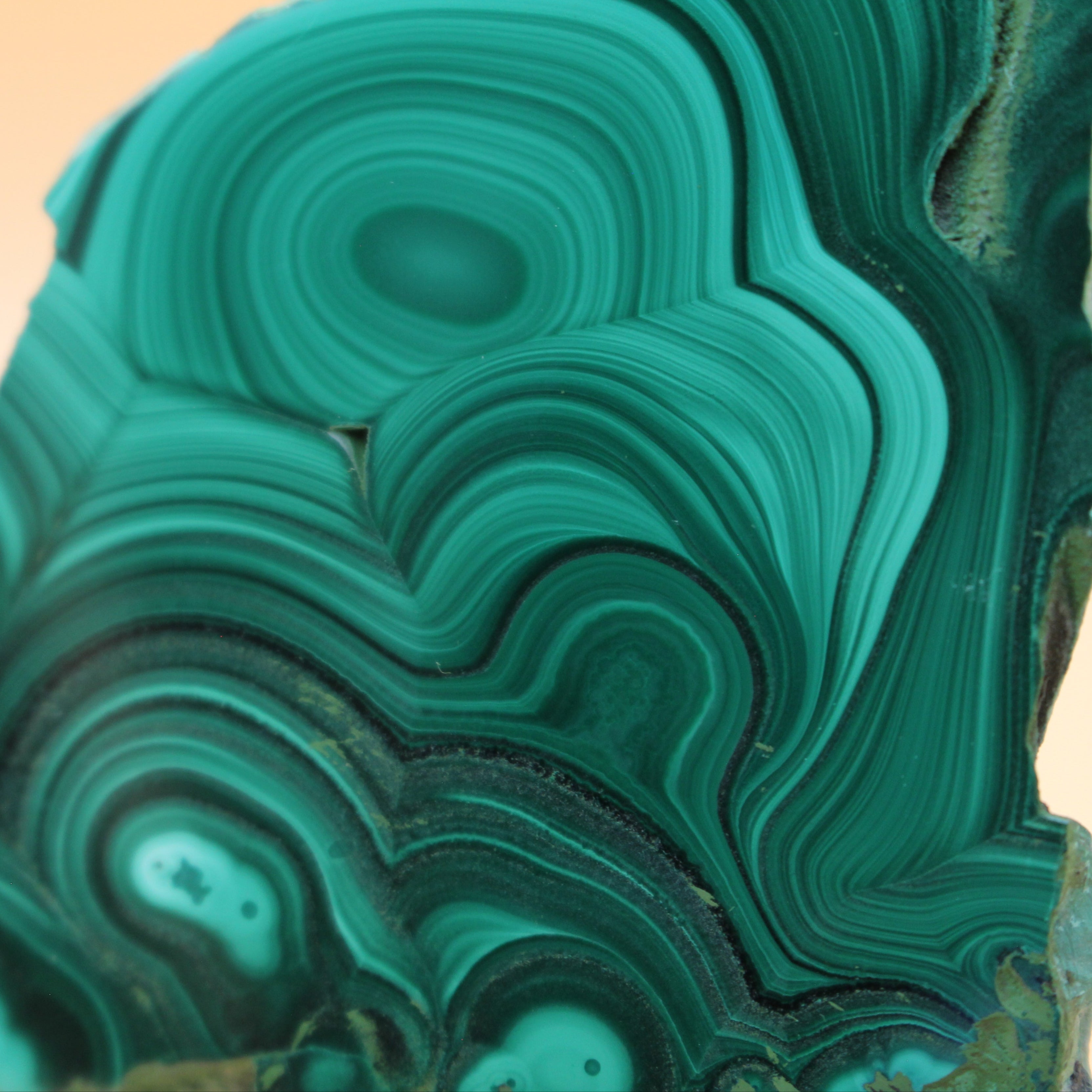 Malachit Platte – Transformation & Herzensenergie