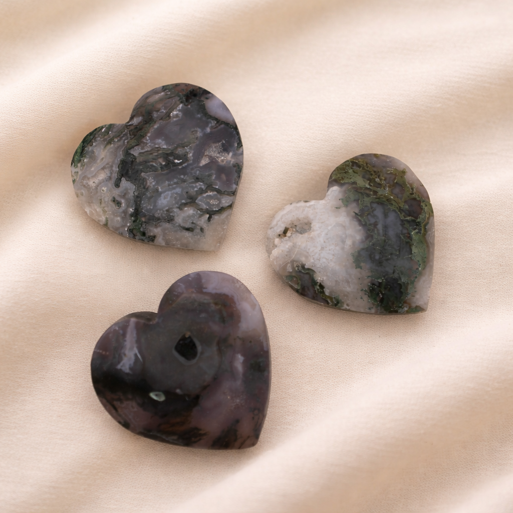 Mossachat Herz – Naturstein für Erdung & Herzenergie