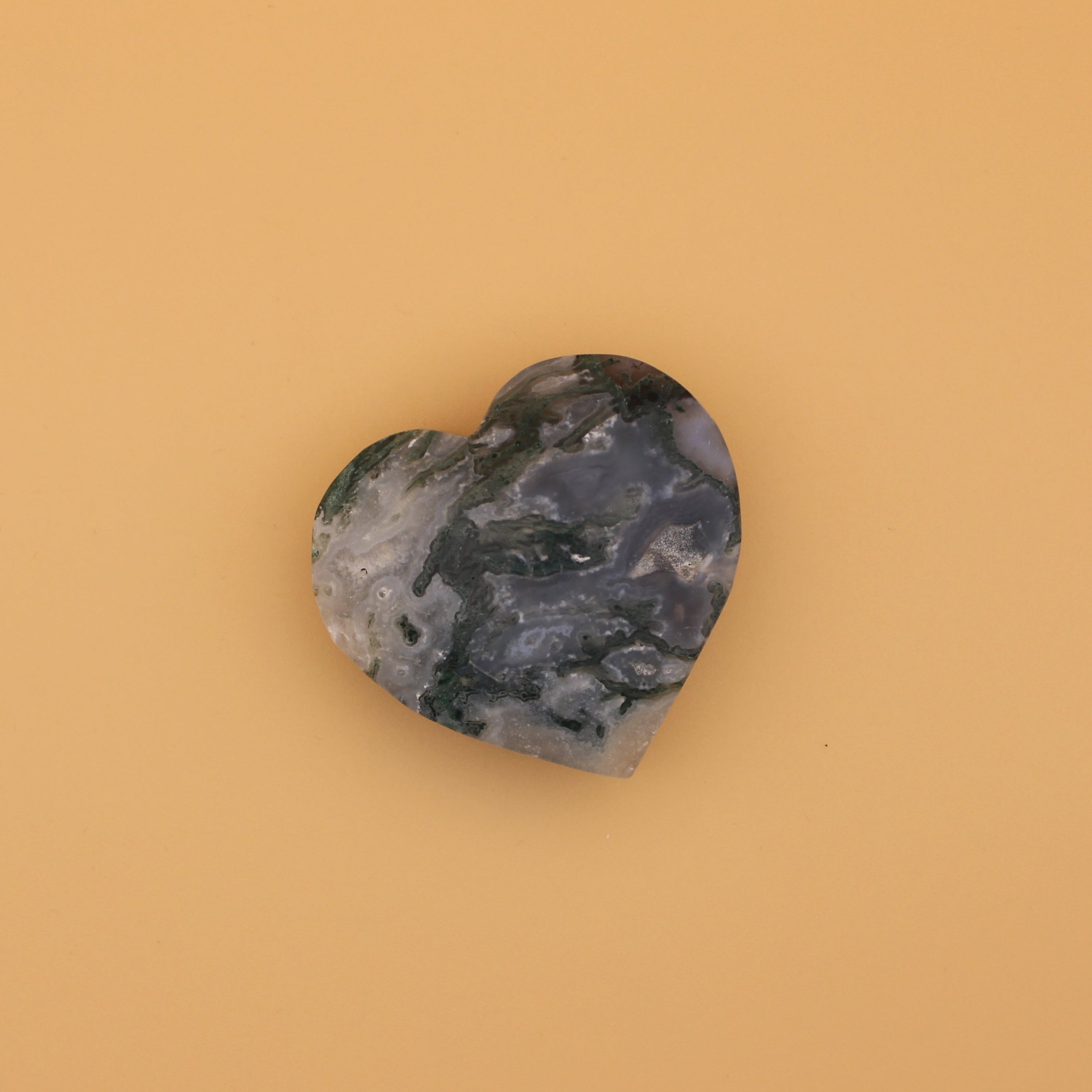 Mossachat Herz – Naturstein für Erdung & Herzenergie