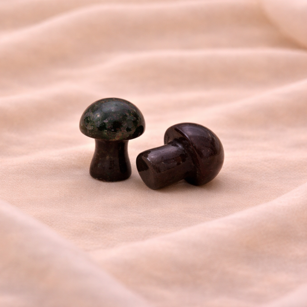 Mossachat Kristall-Pilz – Symbol für Erdung & Naturverbundenheit