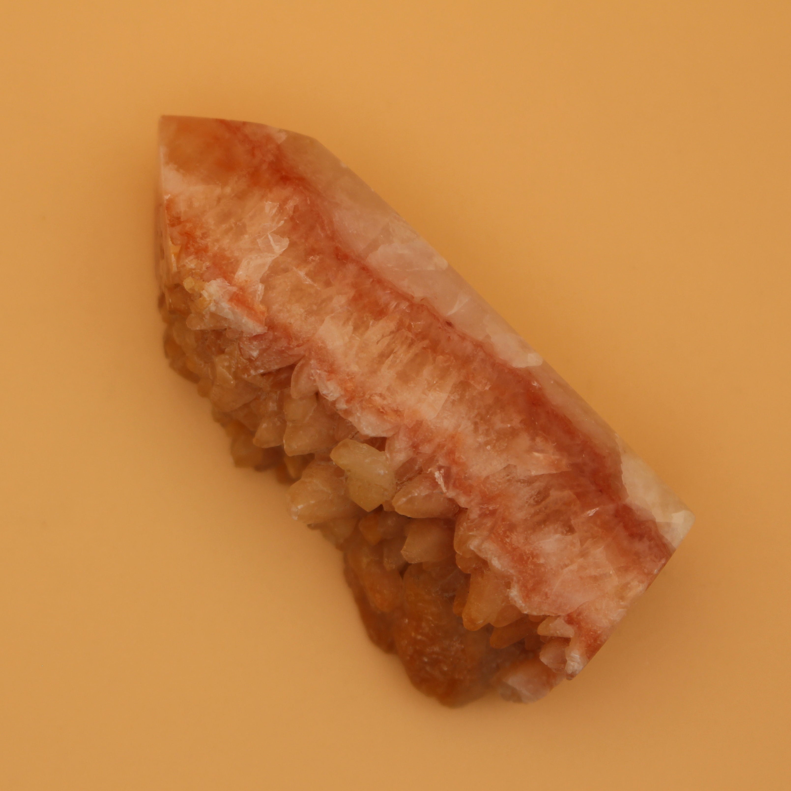 Orange Calcit Turm – Energiestein für Kreativität & Lebensfreude