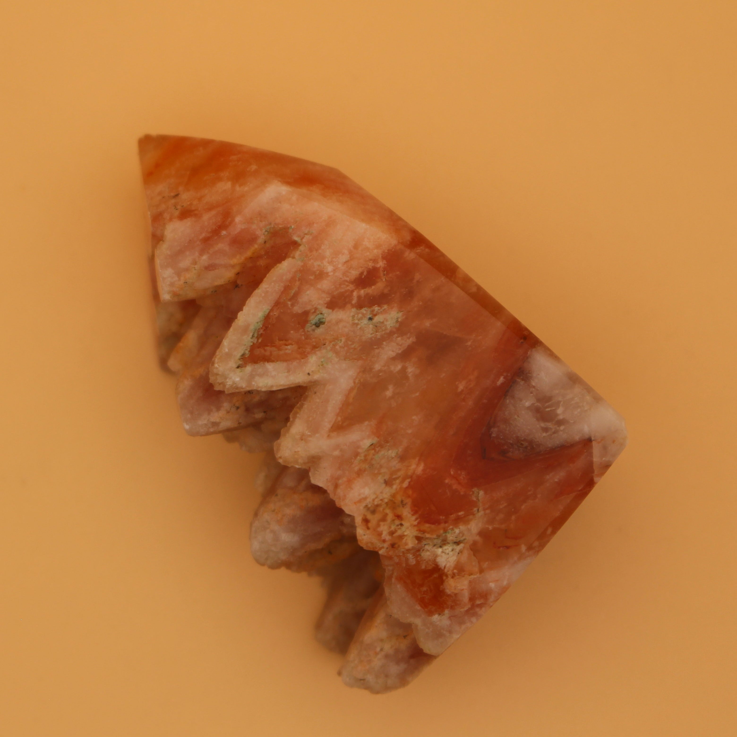 Orange Calcit Turm – Energiestein für Kreativität & Lebensfreude