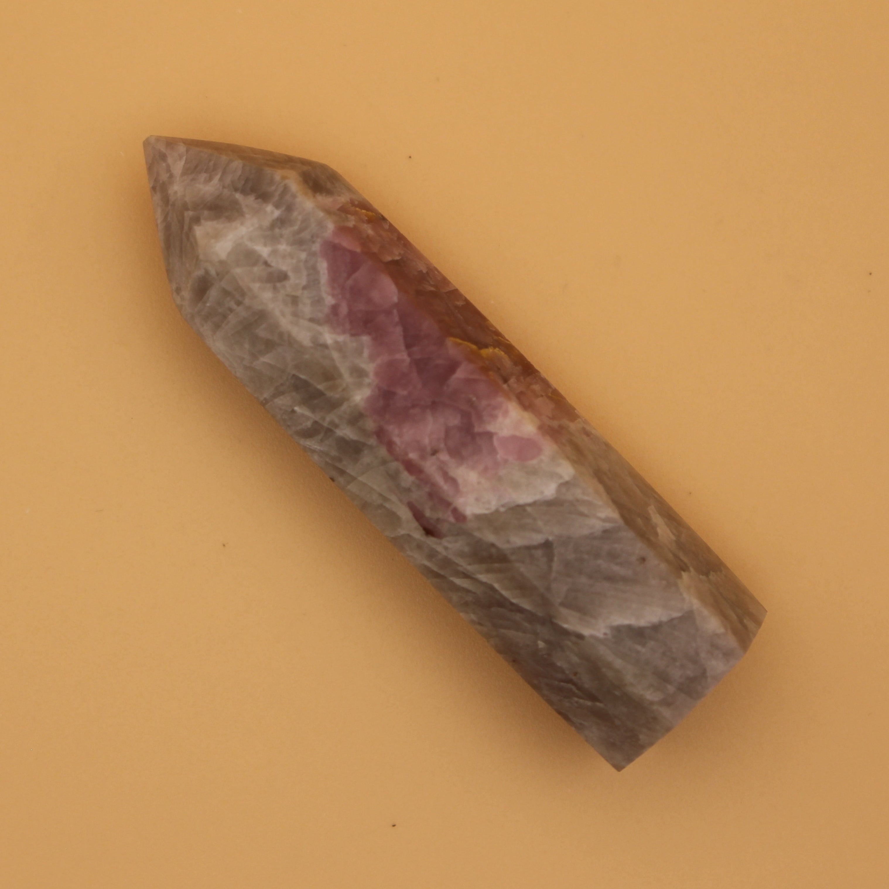 Pflaumenfarbener Turmalin-Turm – Kraftstein für Herzheilung & spirituelle Tiefe