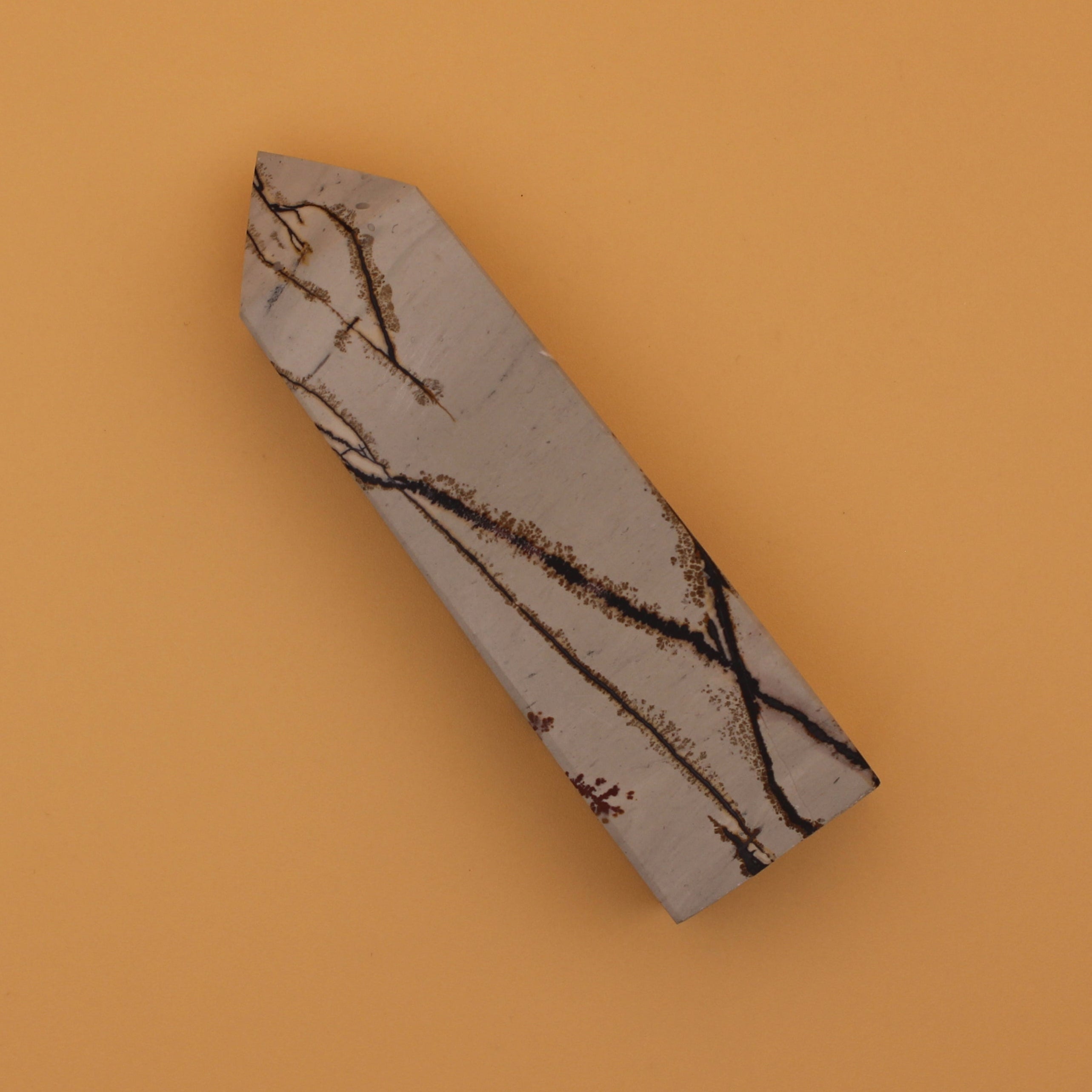 Picture Jaspis Turm – Erdungsstein mit natürlichem Landschaftsmuster