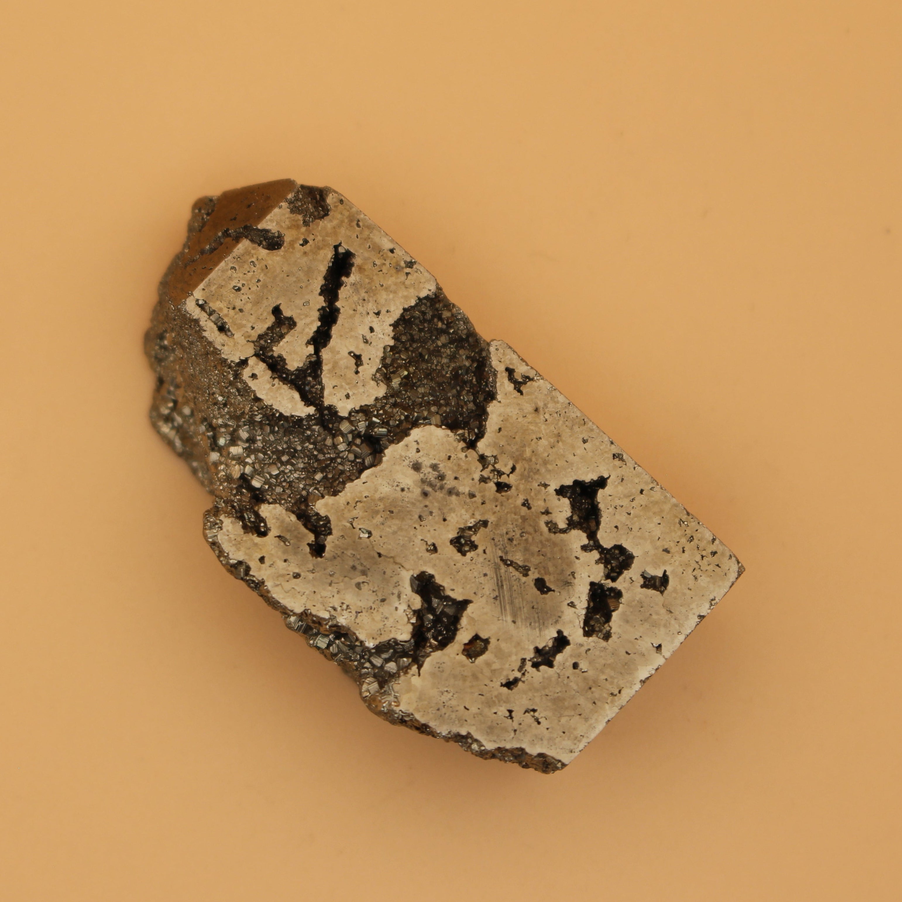 Pyrit Druzy Turm – Schutz, Fülle & energetischer Glanz