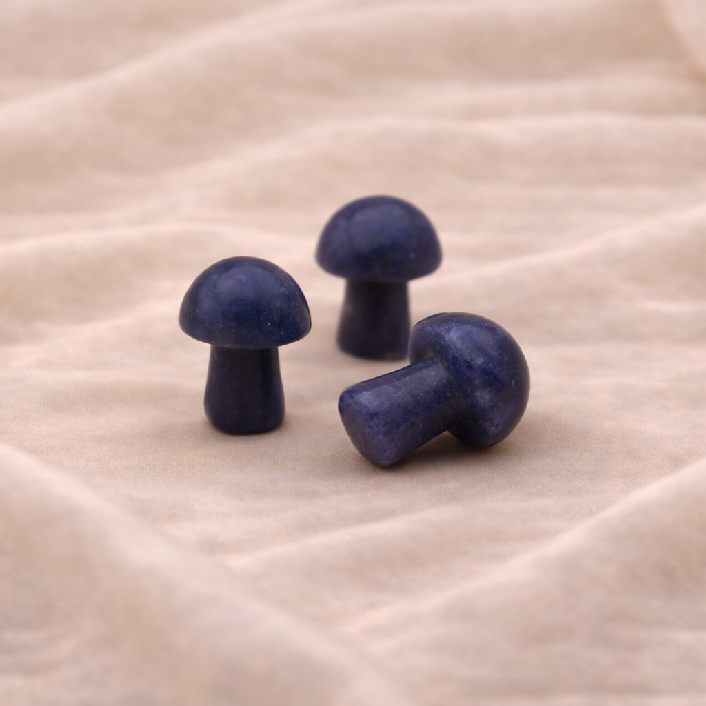 Sodalith Kristall-Pilz – Klarheit & Wahrheit